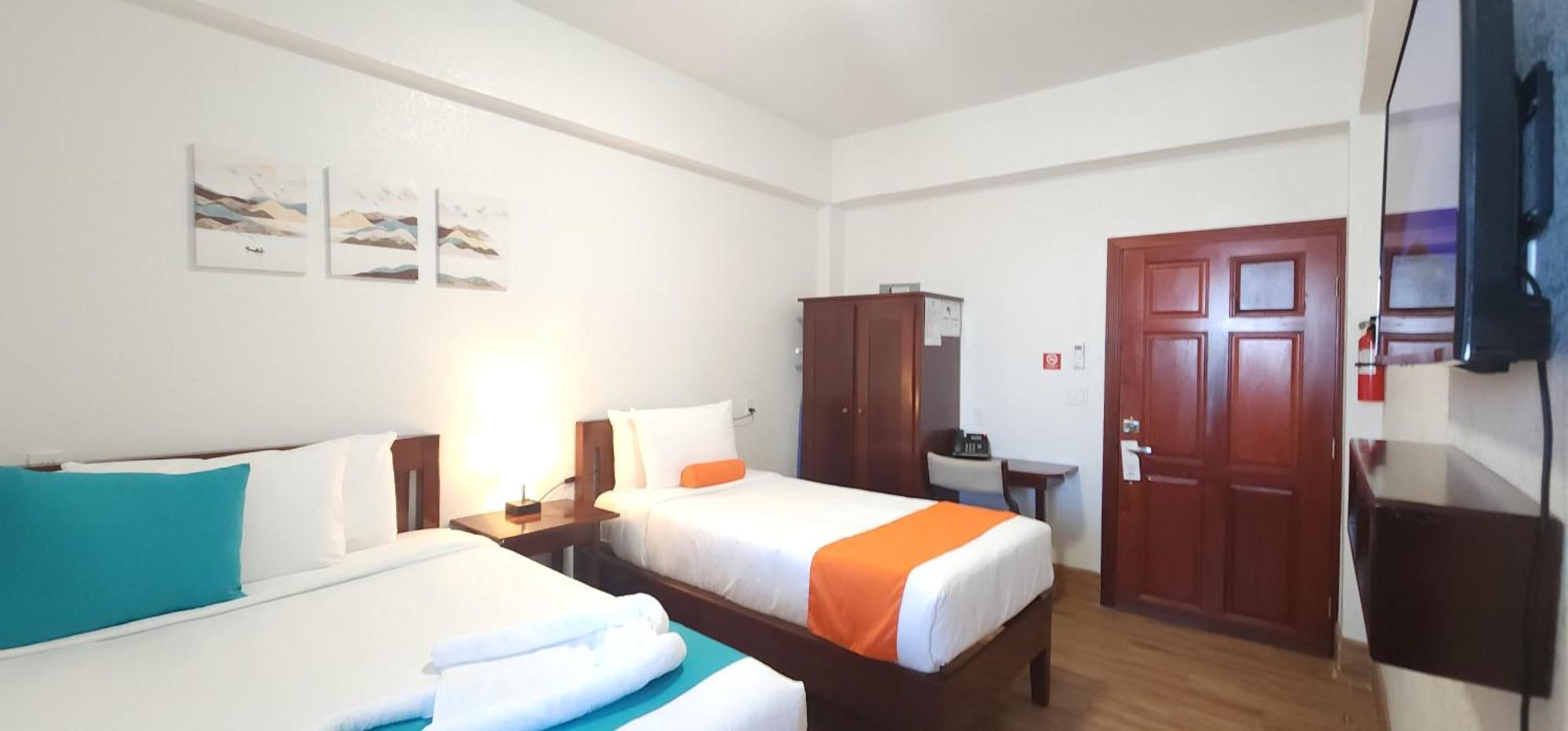 Voyager Sun & Reef Hotel ซานเปโดร ภายนอก รูปภาพ