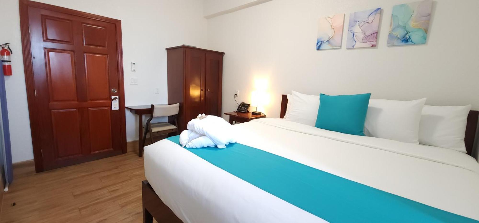Voyager Sun & Reef Hotel ซานเปโดร ภายนอก รูปภาพ