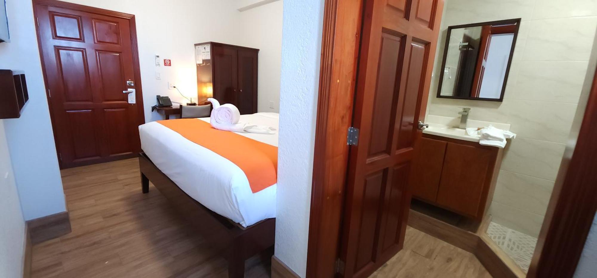 Voyager Sun & Reef Hotel ซานเปโดร ภายนอก รูปภาพ