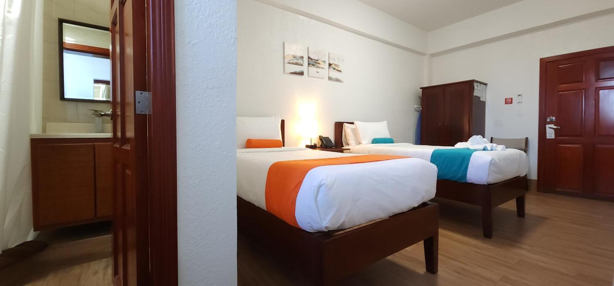 Voyager Sun & Reef Hotel ซานเปโดร ภายนอก รูปภาพ
